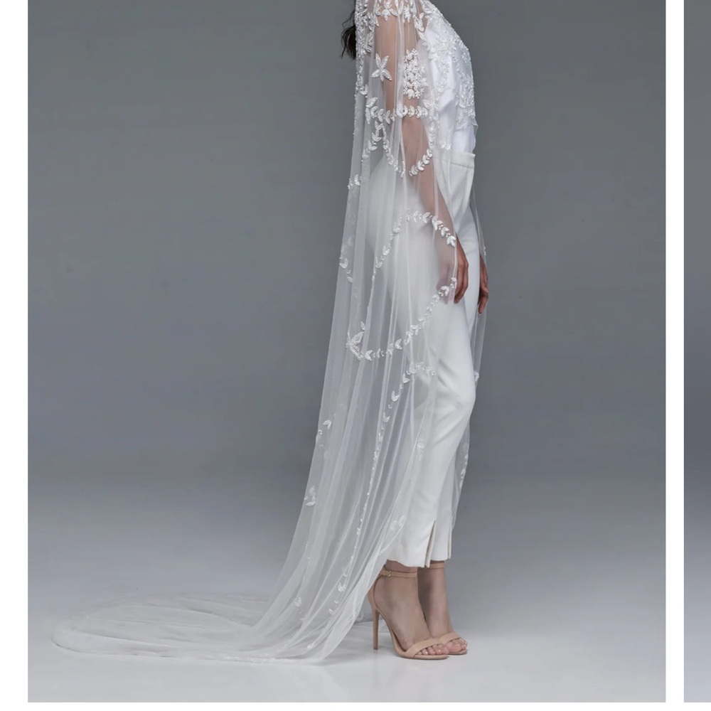 Lotus Threads Dori Cape